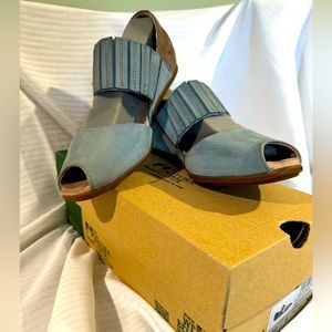 El Naturalista leather shoes